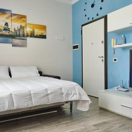 Milano - Como Elegante Casa Con Ampio Terrazzo