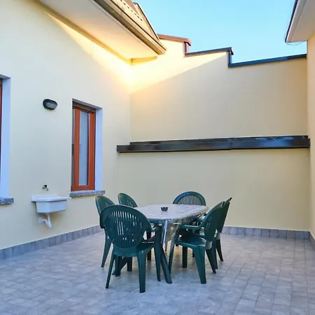 Milano - Como Elegante Casa Con Ampio Terrazzo